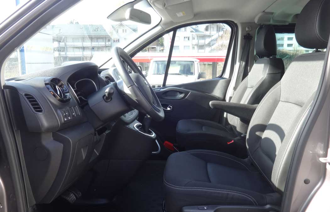 Mietwagen Nissan NV300 8-Plätzer